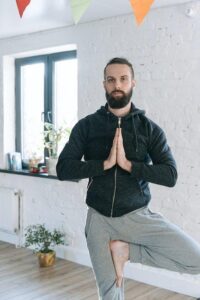 Zaměřené cvičení na horní část bicepsů